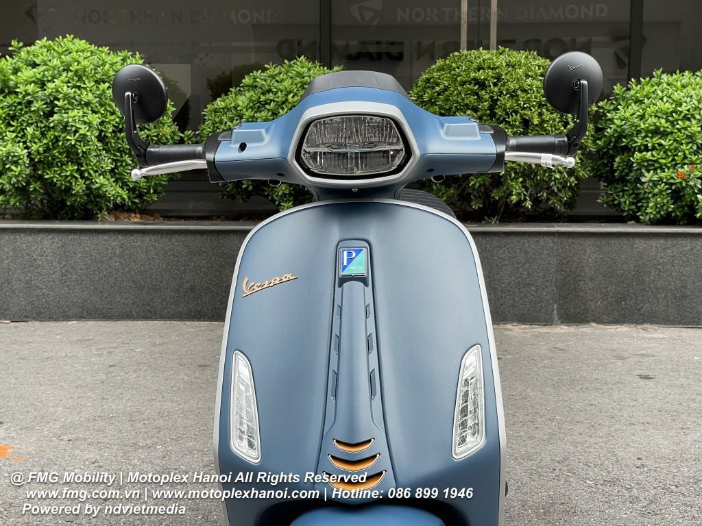 Vespa Sprint Officina 8 2025 chính hãng tại FMG Mobility | Motoplex Hanoi