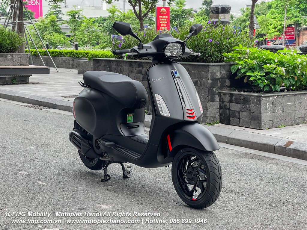 Vespa Sprint S 150 2025 phiên bản hoàn toàn mới màu Đen nhám Black Convinto