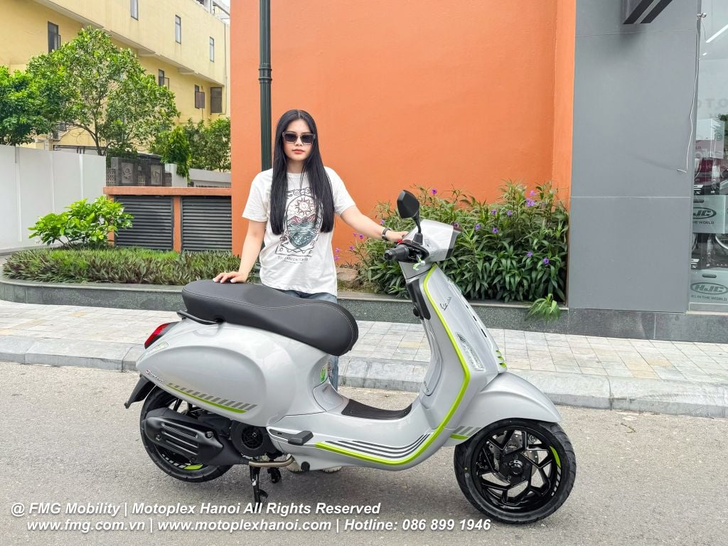 Vespa Sprint 2025 giá bao nhiêu