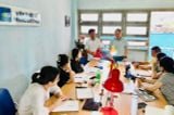 Chủ Tịch Hội Đá Quý Việt Nam - Tiễn sĩ Hoàng Thế Ngữ thăm lớp học thiết kế trang sức tại MUS