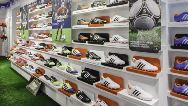 Shop bán giày đá bóng sân cỏ nhân tạo