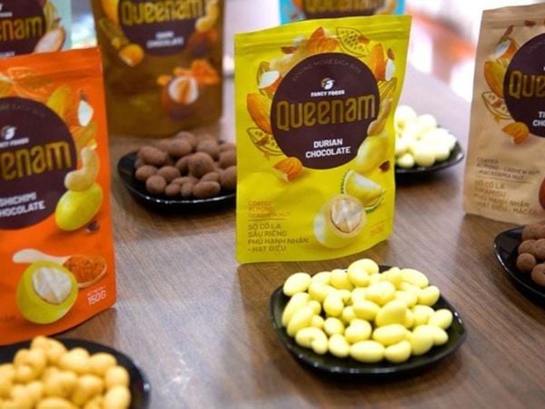 Mê mẩn viên socola thương hiệu Việt bọc hạt nghiền bột trái cây