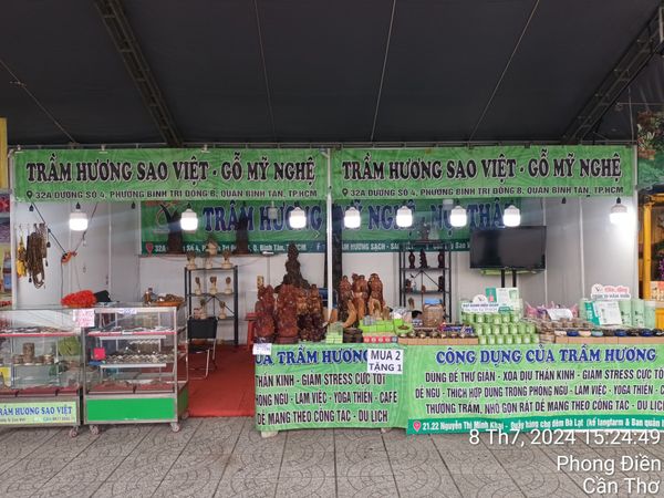 Ngày hội Du lịch Sinh thái Phong Điền - Cần Thơ - gian hàng trầm hương sao việt