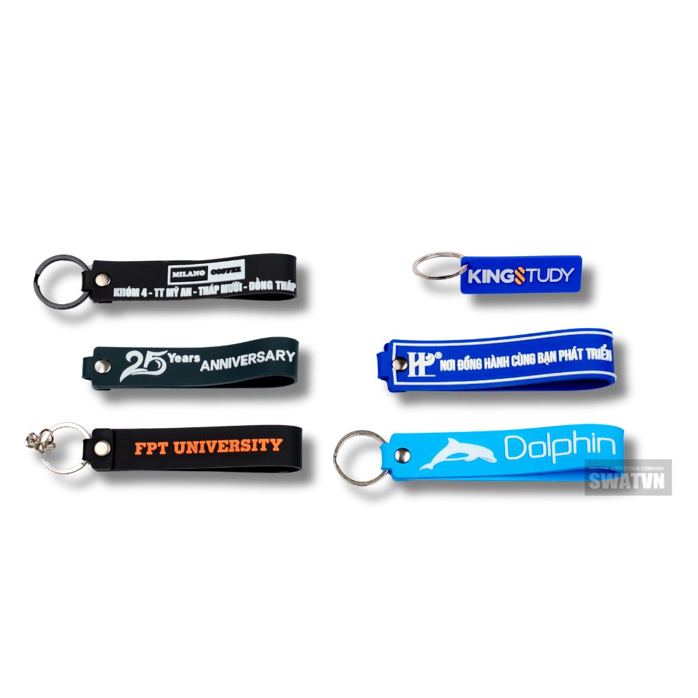 Làm móc chìa khoá theo yêu cầu bằng cao su chất lượng, uy tín