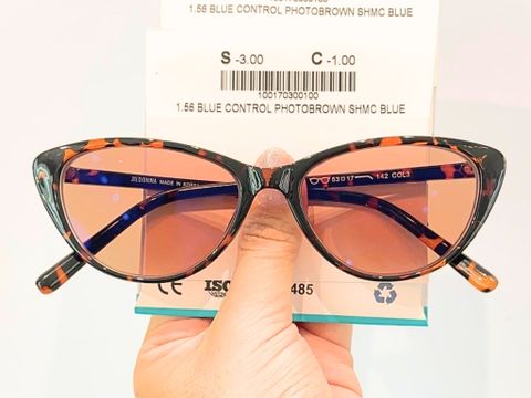 Review Tròng Đổi Màu Nottica 1.56 Nâu Trà