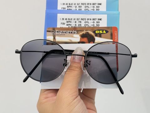 Review Tròng Đổi Màu Xám Khói Elements 1.56