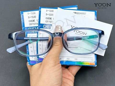 Review Tròng Kính Chemi U6 1.74 Chống Ánh Sáng Xanh 13 Độ
