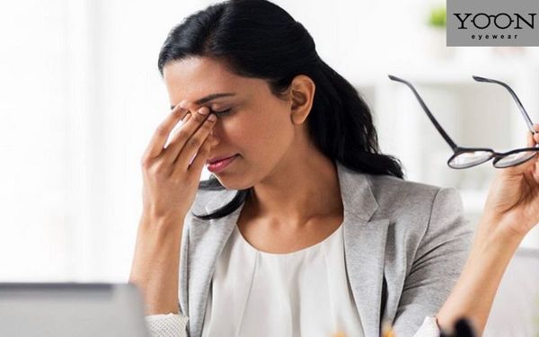 Điều chỉnh ánh sáng phù hợp để giảm thiểu mỏi mắt
