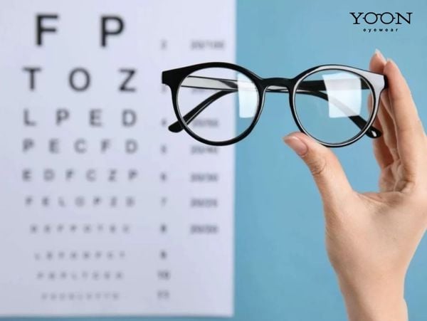 CẬN THỊ 3 ĐỘ LÀ GÌ?