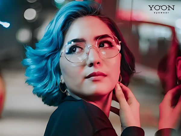 CHE KHUYẾT ĐIỂM MŨI TẸT BẰNG CÁCH ĐEO KÍNH GÌ?