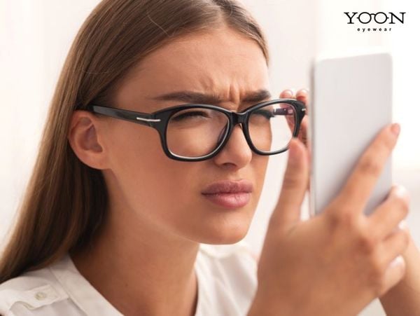 KHÔNG ĐEO KÍNH KHI BỊ CẬN CÓ TÁC HẠI GÌ?