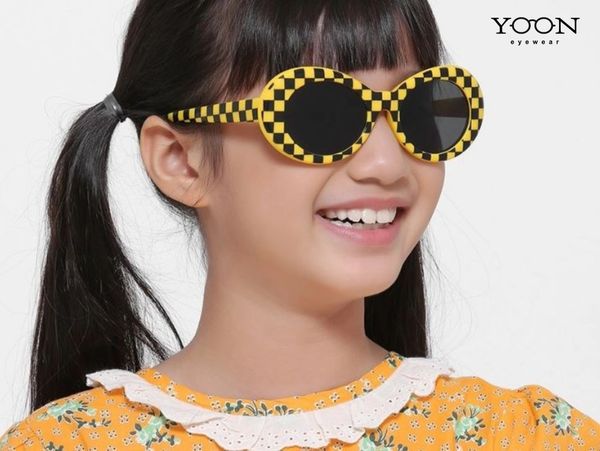 LÀM THẾ NÀO ĐỂ TRẺ EM THÍCH ĐEO KÍNH RÂM?