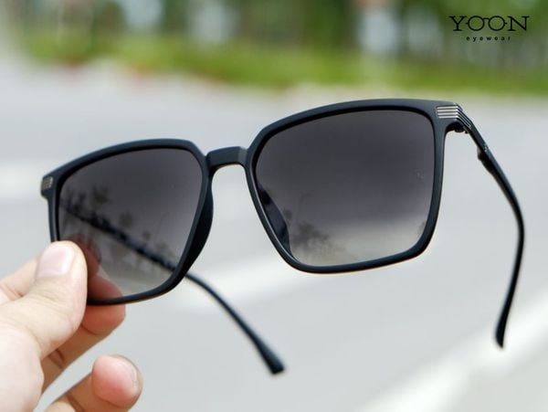 LỢI ÍCH CỦA KÍNH RÂM CÓ ĐỘ