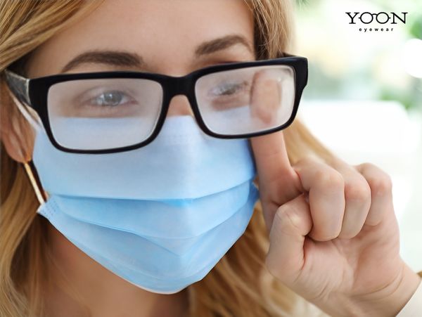NGUYÊN NHÂN DẪN ĐẾN KÍNH BỊ MỜ KHI ĐEO KHẨU TRANG