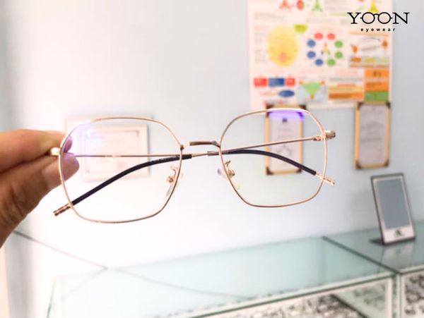 TRÒNG KÍNH CHỐNG MỎI MẮT LÀ GÌ?