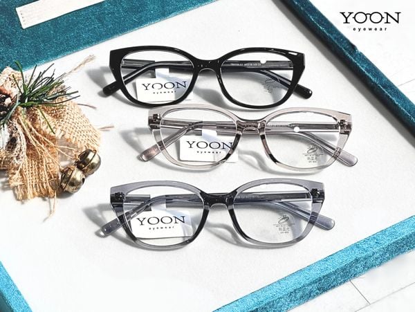 ƯU VÀ NHƯỢC ĐIỂM CỦA GỌNG KÍNH NHỰA