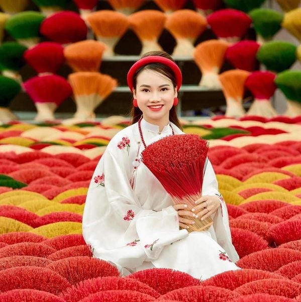 Làng Hương Quảng Phú Cầu: Khám Phá Nét Đẹp Văn Hóa Độc Đáo Của Hà Nội