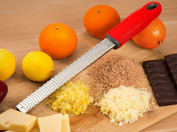 Bào Phô Mai Chuẩn Mịn Với Dụng Cụ Bào Benchusch