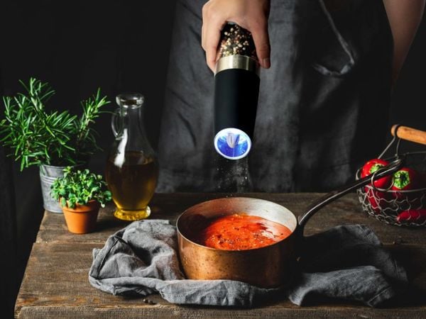 Máy Xay Tiêu Bằng Pin Benchusch trang bị cảm biến trọng lực