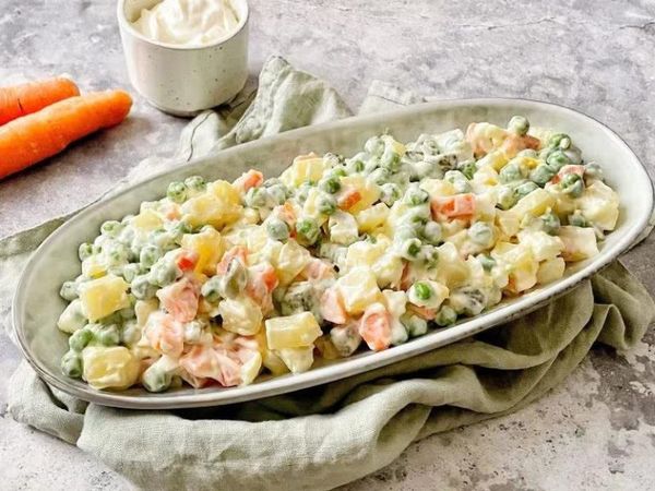 Khám Phá Cách Làm Salad Nga Béo Ngậy Tại Nhà