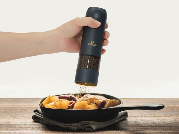 Máy xay tiêu điện Benchusch