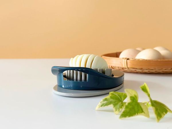 Vài bước đơn giản có ngay các lát trứng đẹp mắt