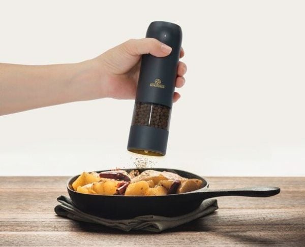 Máy Xay Tiêu Điện Benchusch thiết kế tự động và nhỏ gọn