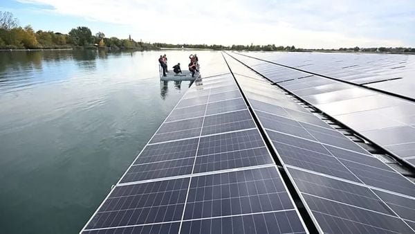 floating solar system