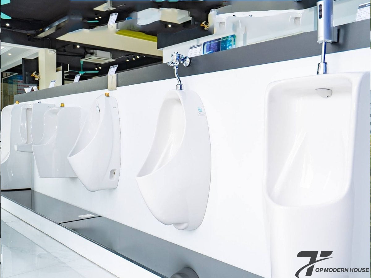 TOP MODERN HOUSE cung cấp đa dạng kích thước bồn tiểu nam TOTO
