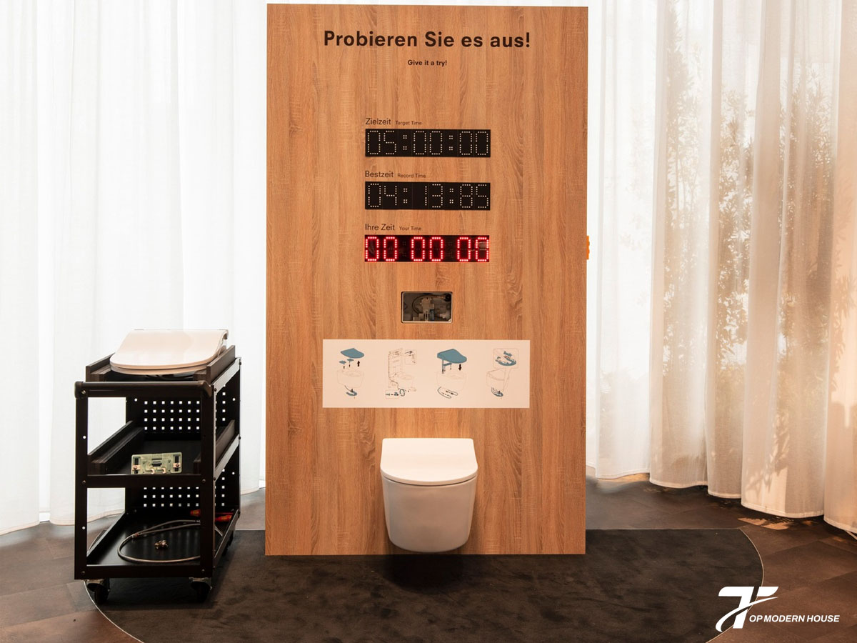 Người dùng thường hỏi bồn cầu treo tường có chắc chắn, dễ lắp đặt và dễ vệ sinh không.