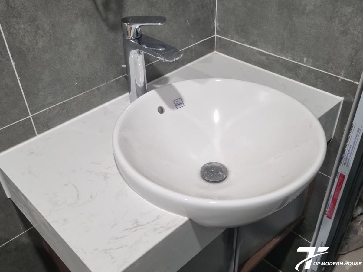 Chậu bán âm bàn TOTO LT533R