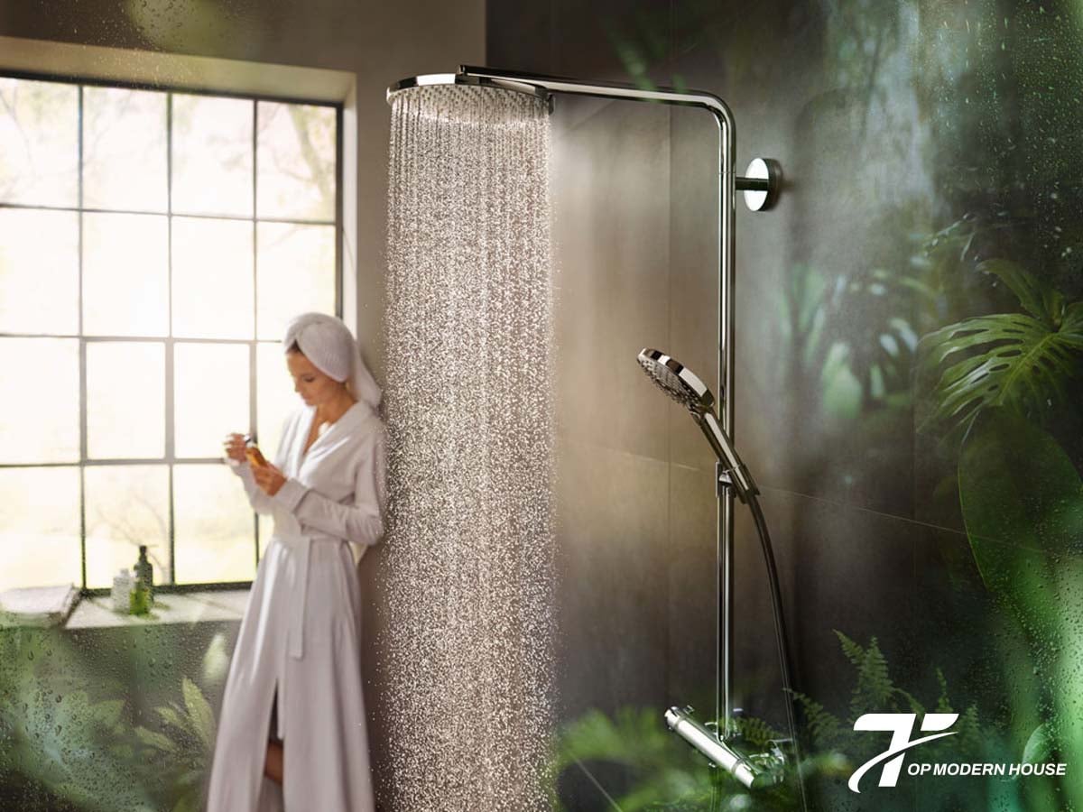 Cả sen tắm đứng và sen tắm thường đều có chức năng phun nước phục vụ tắm rửa và dễ dàng kết hợp với hệ thống nước nóng lạnh.