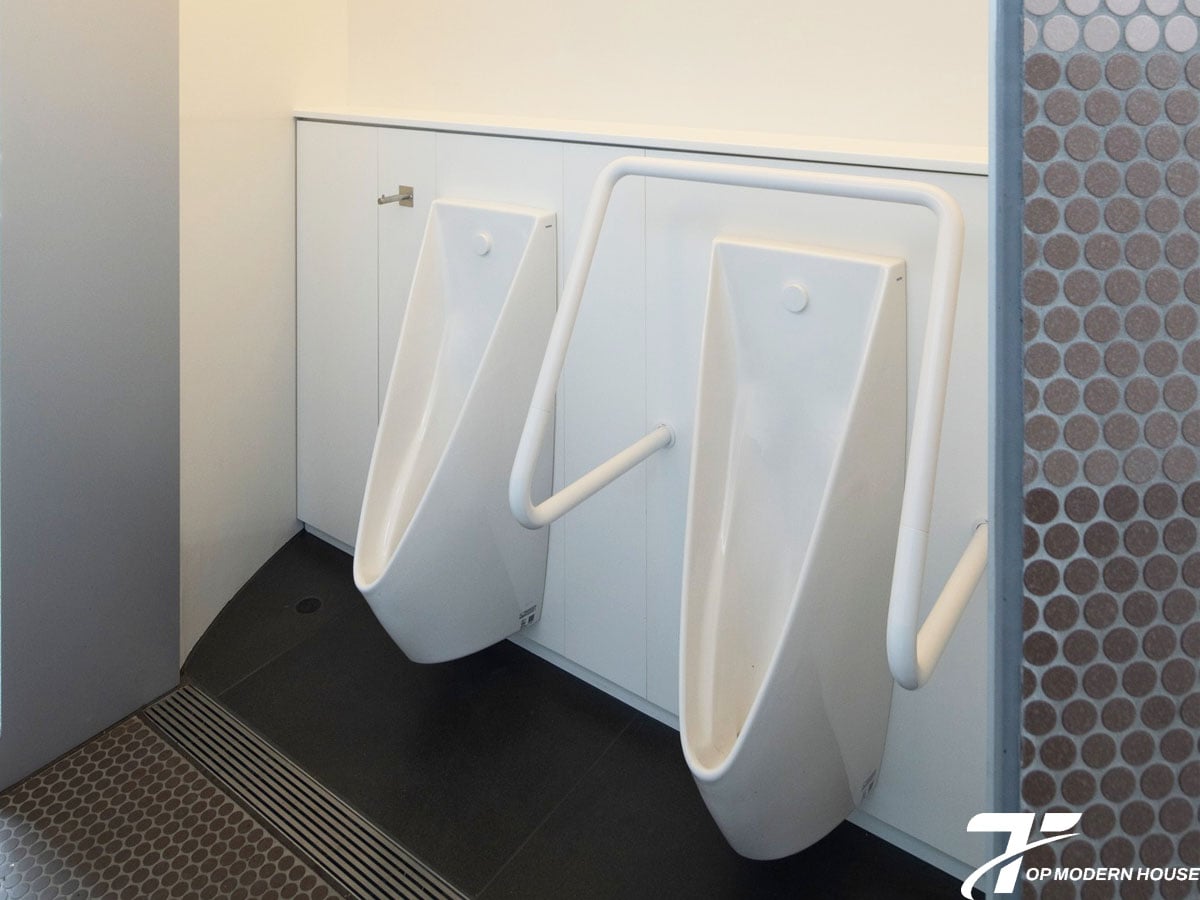 kích thước tiểu nam TOTO phù hợp sẽ đảm bảo lắp đặt đúng tiêu chuẩn, thoải mái khi sử dụng và tối ưu không gian.