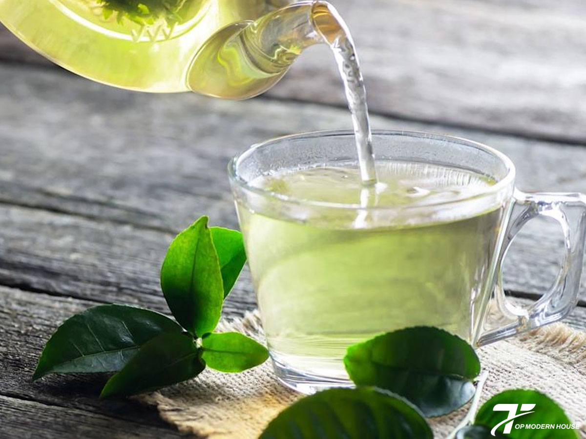 Làm sạch bồn cầu bị ố vàng bằng nước trà xanh