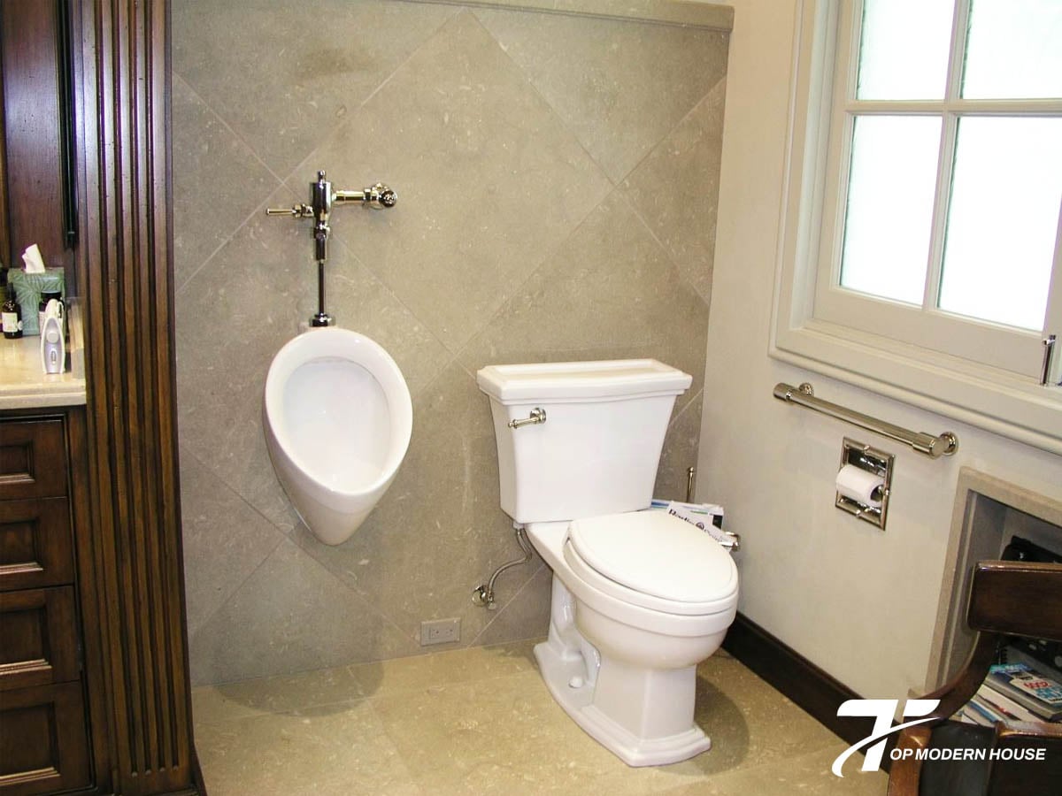 Bồn tiểu nam vẫn phù hợp cho hộ gia đình nếu có đủ diện tích và nhu cầu sử dụng riêng biệt cho nam giới.