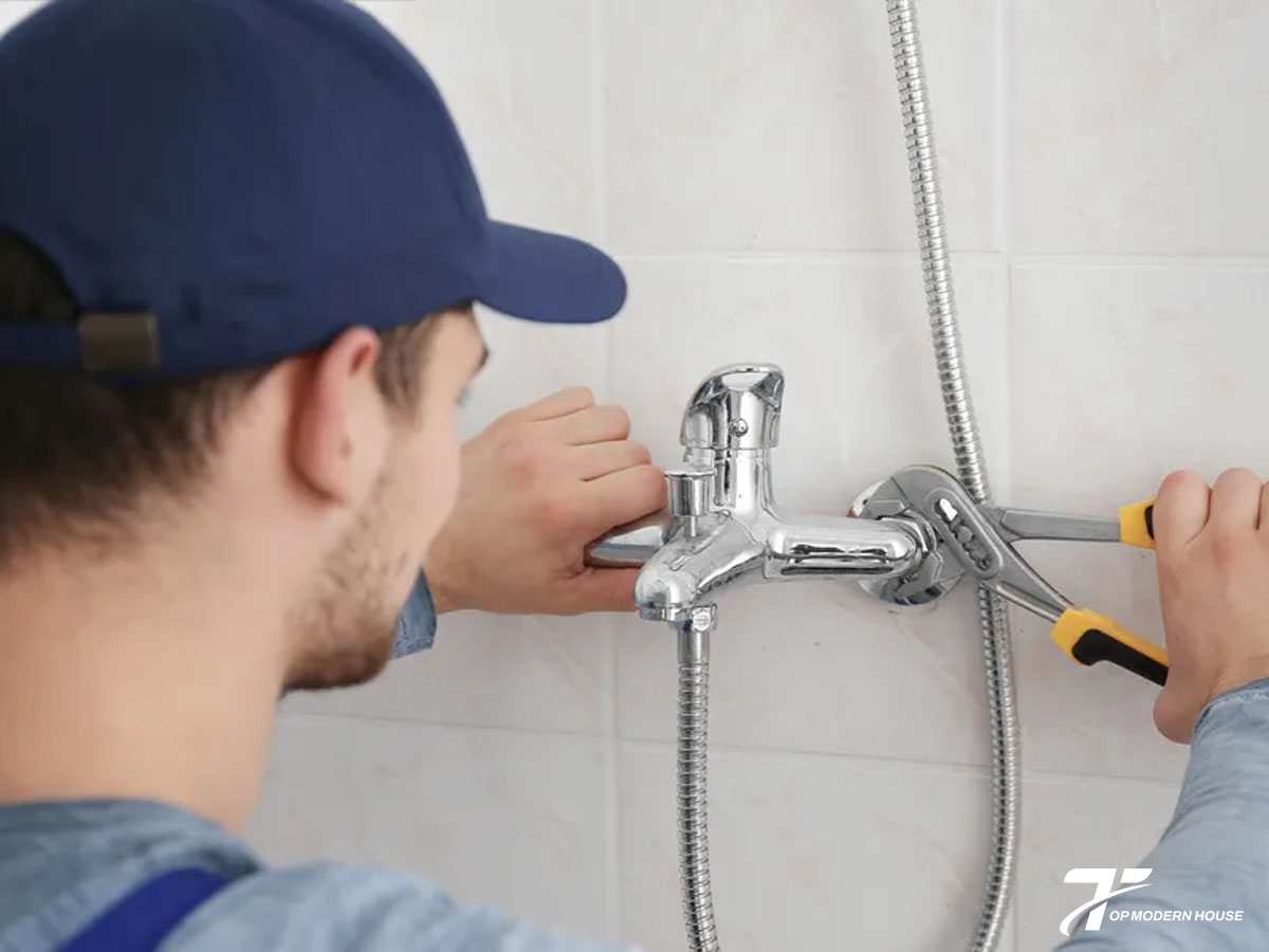 Những lưu ý quan trọng khi tháo vòi hoa sen TOTO