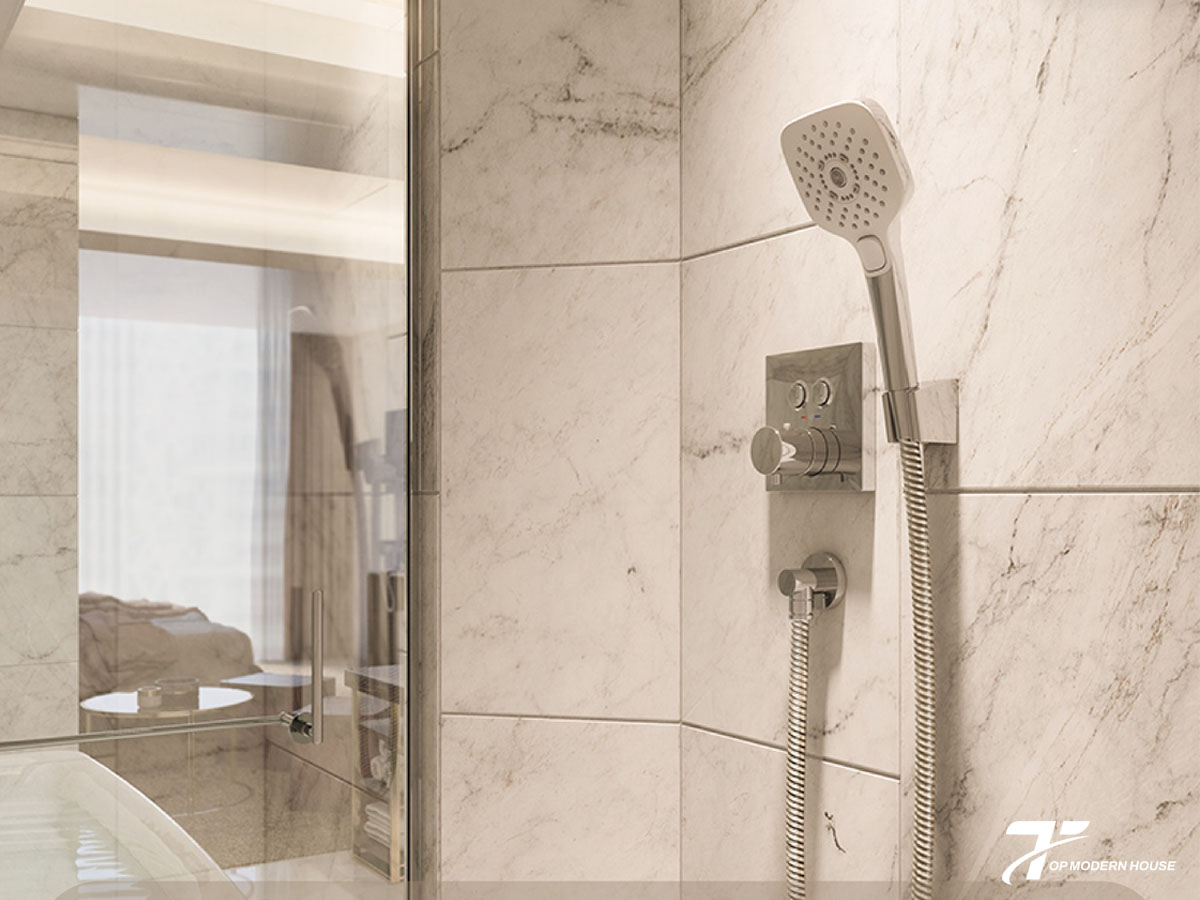 Bộ sen âm tường 1 đường nước TOTO có thiết kế tối giản, nhỏ gọn và vận hành ổn định, phù hợp cho nhu cầu tắm cơ bản.