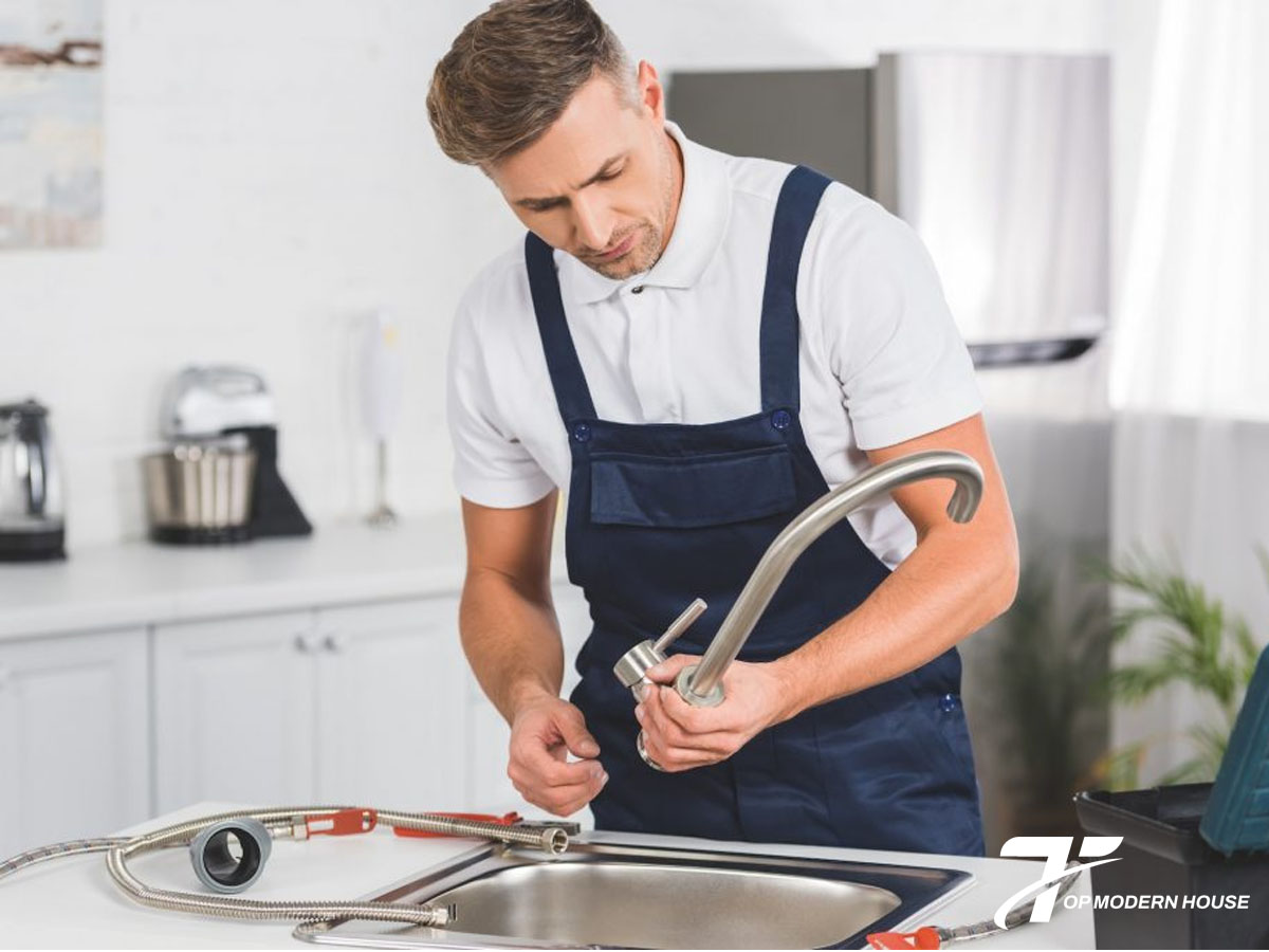 Thay vòi mới nếu tình trạng rò rỉ nặng, không thể khắc phục bằng sửa chữa.