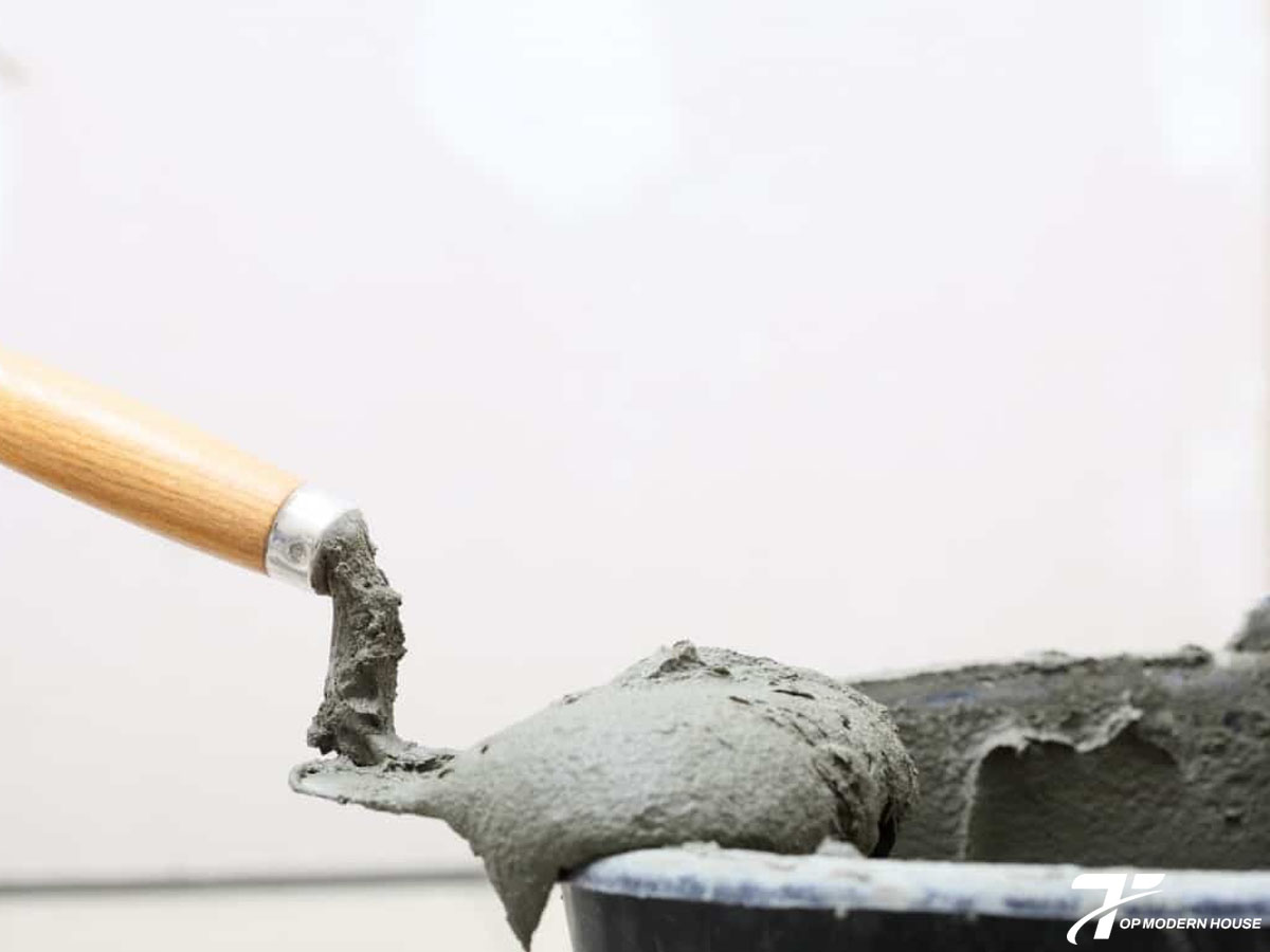 Trám nứt bồn cầu bằng vữa