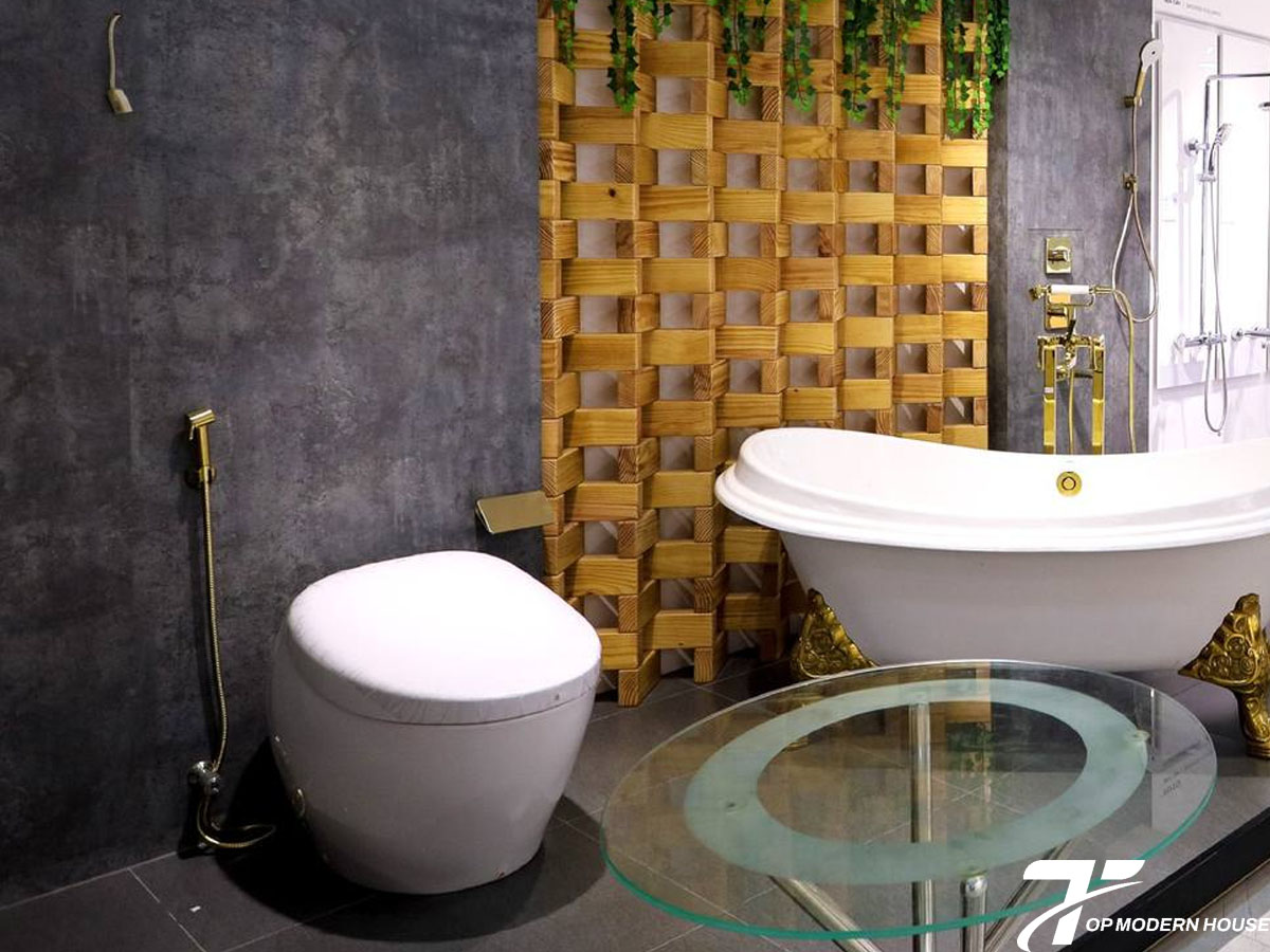 Vòi xịt vệ sinh TOTO có lực xịt mạnh, tay cầm chắc chắn và chất liệu bền bỉ, chống rỉ sét.