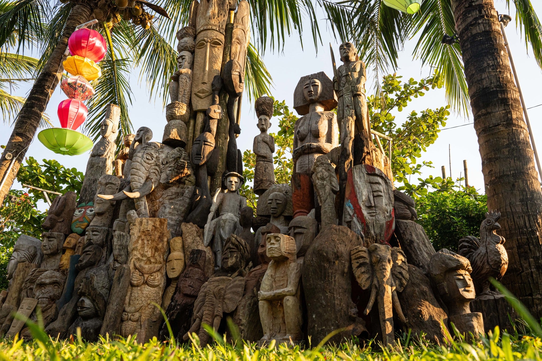 DISCOVER THE CƠ TU SCULPTURE TOWER – A UNIQUE CULTURAL EXPERIENCE IN HỘI AN