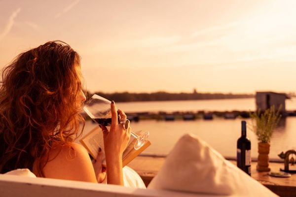 Cui-Lu-Art-Space-riverside-view