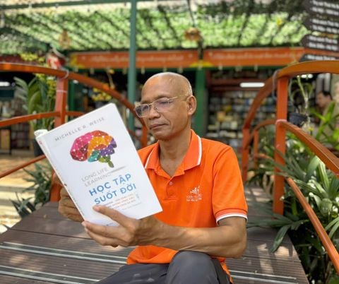 CEO Nguyễn Mạnh Hùng tuổi 60 vẫn học yoga, trí tuệ nhân tạo AI...