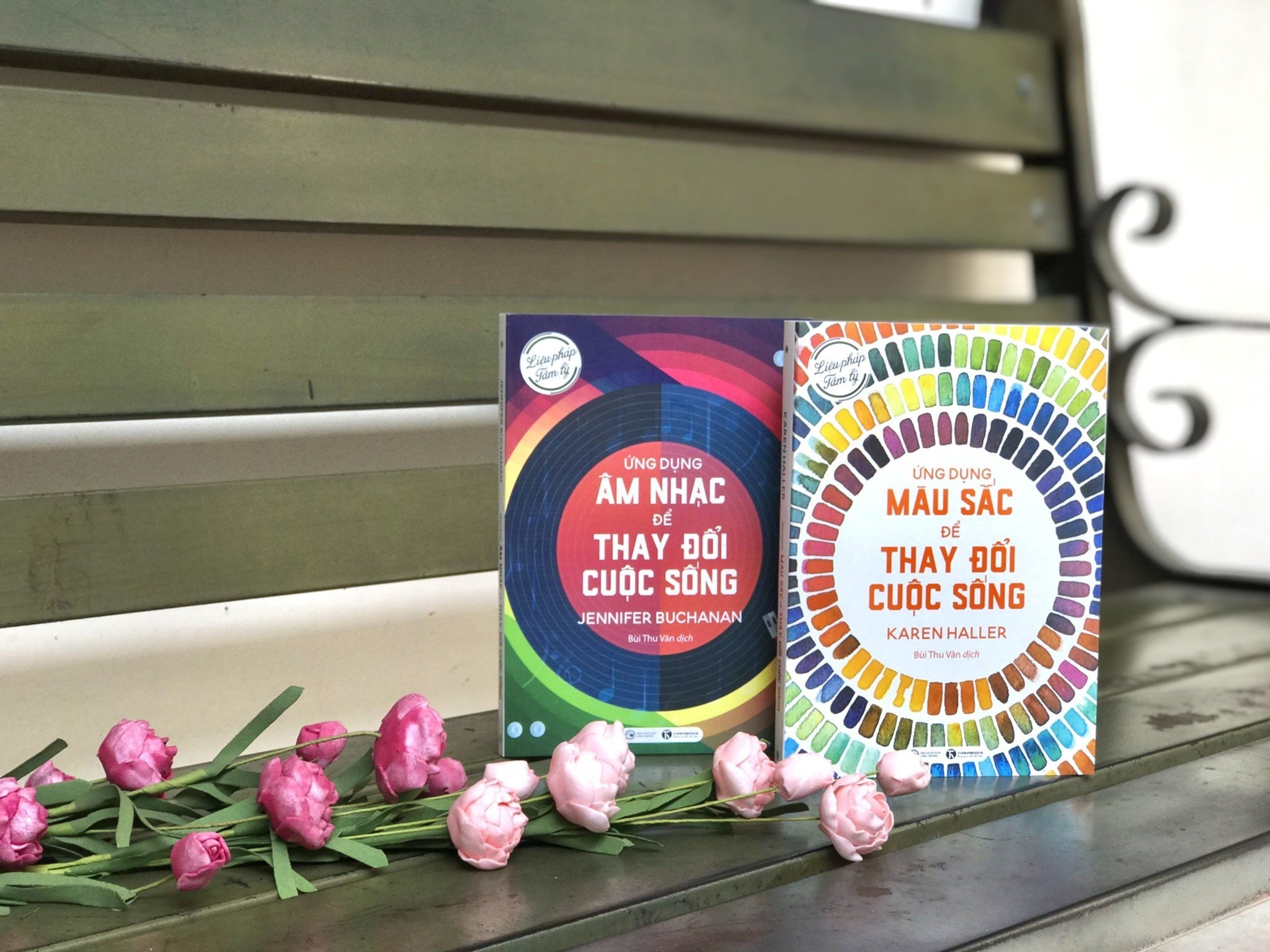LIỆU PHÁP TÂM LÝ – ỨNG DỤNG MÀU SẮC VÀ ÂM NHẠC
