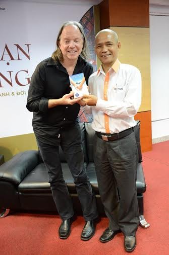 Geshe Michael Roach mang Năng đoạn kim cương vào Việt Nam lần thứ 2