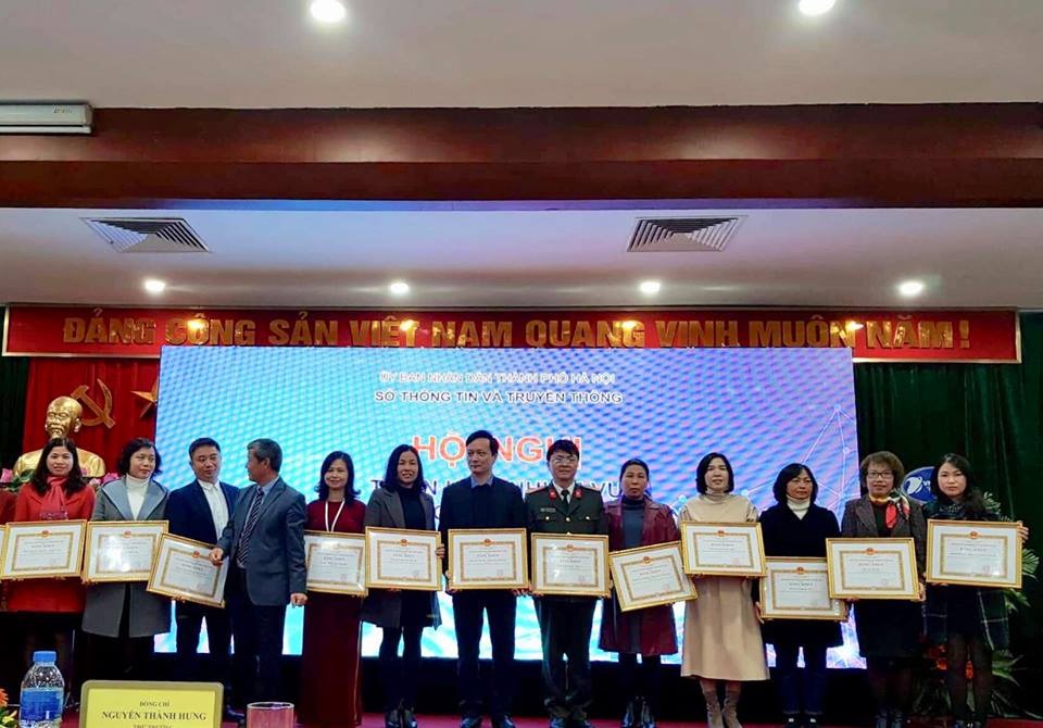 Thái Hà Books vinh dự nhận bằng khen từ Chủ tịch UBND TP. Hà Nội