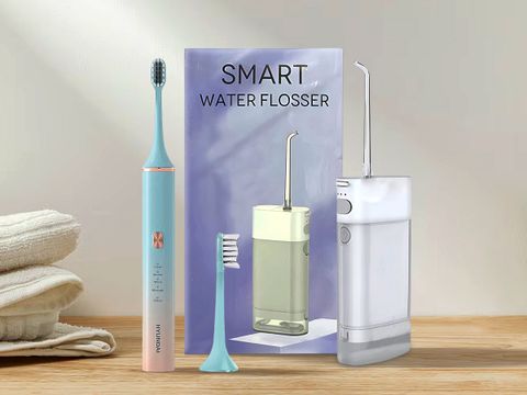 Bàn Chải Điện, Tăm Nước Có Thay Thế Được Chỉ Nha Khoa Không?