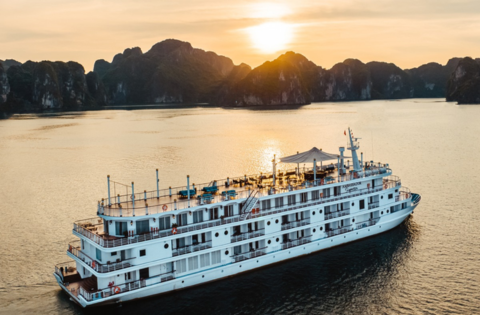 ✨ Hạ Long – Tận hưởng di sản thiên nhiên theo cách đẳng cấp nhất ✨