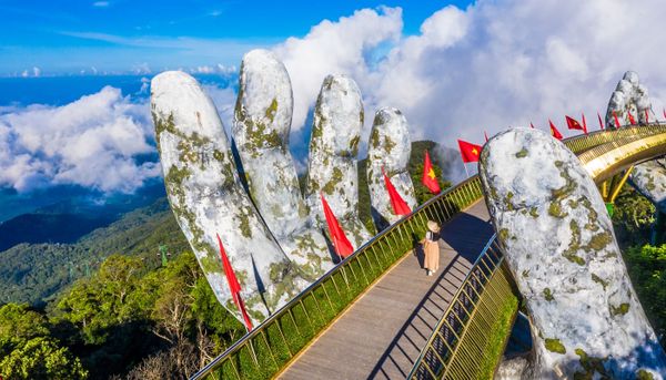 Quốc khánh 2/9 đi đâu chơi? Gợi ý top điểm đến hấp dẫn từ Bắc vào Nam cho kỳ nghỉ lễ