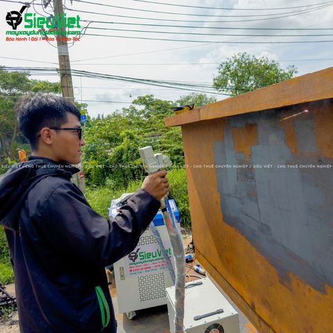 Hướng dẫn sử dụng máy laser tẩy gỉ sắt đúng cách